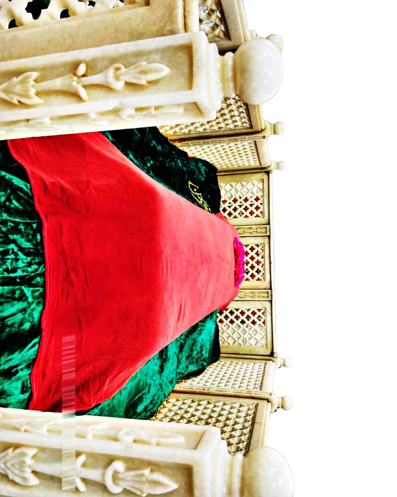 red _ green chadar Makhdoom Alauddin Ali Ahmed Sabir