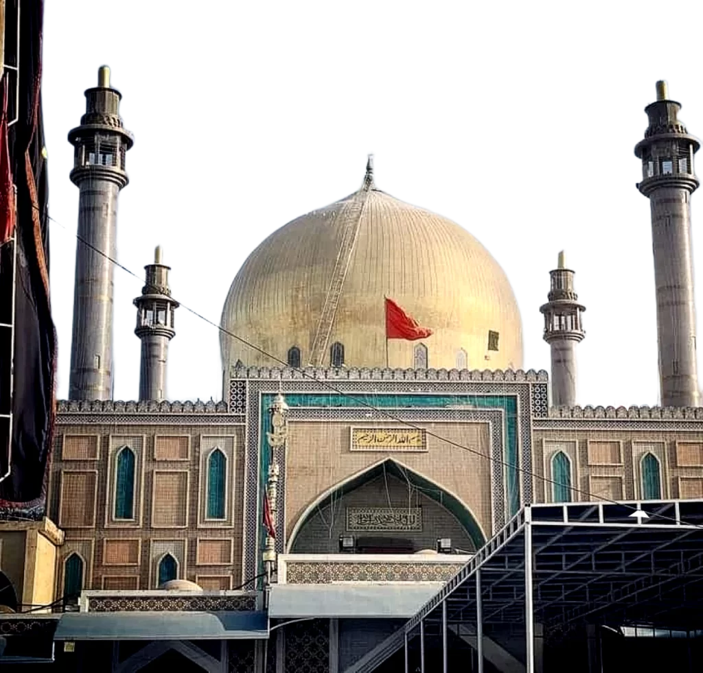 Long angle front view of lal shahbaz qalandar dargah sharif