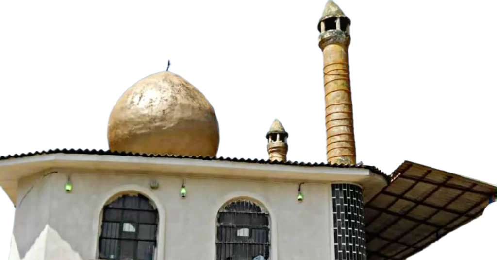 side bottom view of dargah e Hazrat Musa Jangi Dost