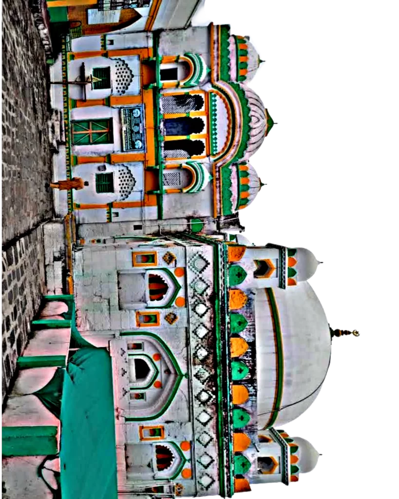 shrine of khwaja sultan burhanuddin