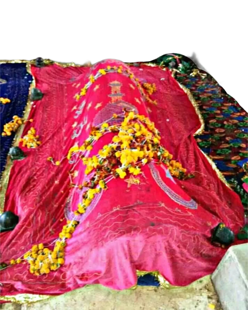 grave of hazrat makhdoom sharfuddin ahmed yahya maneri